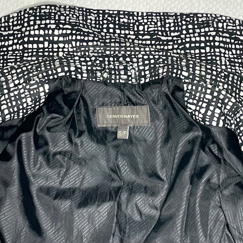 Denver Hayes Black and White Belted Pattern Coat – Size Medium - Picture 4 of 7